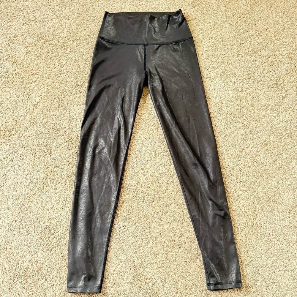 Aerie Black Shiny Leggings M